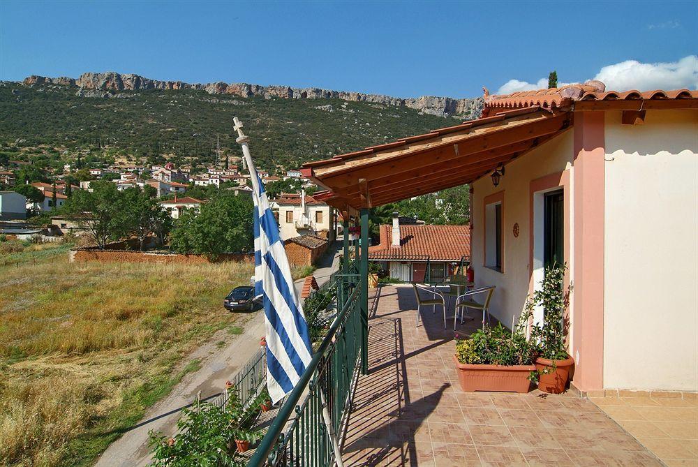 Kelari Studios Ámfissa Exterior foto